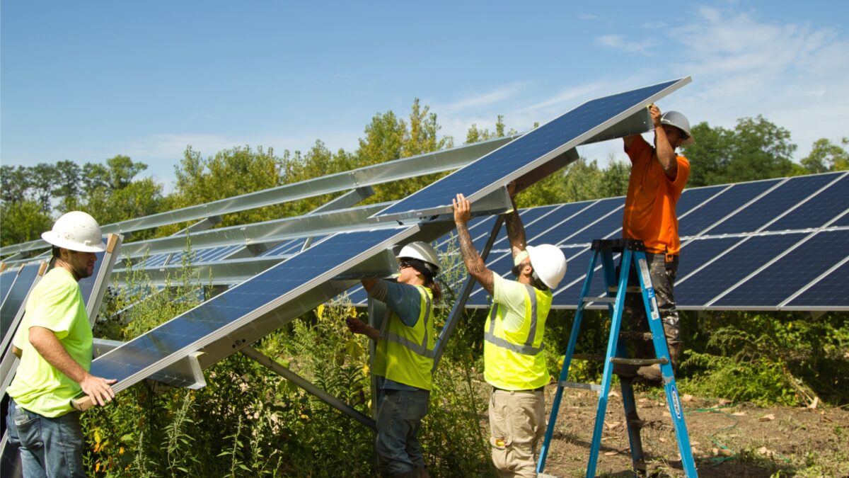 11 clean energy projects totaling more than $1B were announced in November