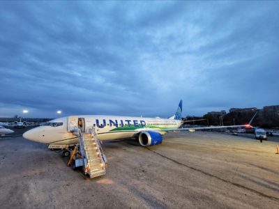 United completes world’s first passenger flight using 100% sustainable aviation fuel
